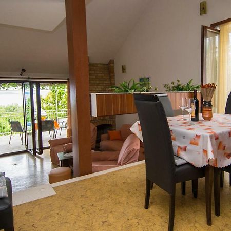 Vacation Home Mirjana Seget Vranjica Kültér fotó