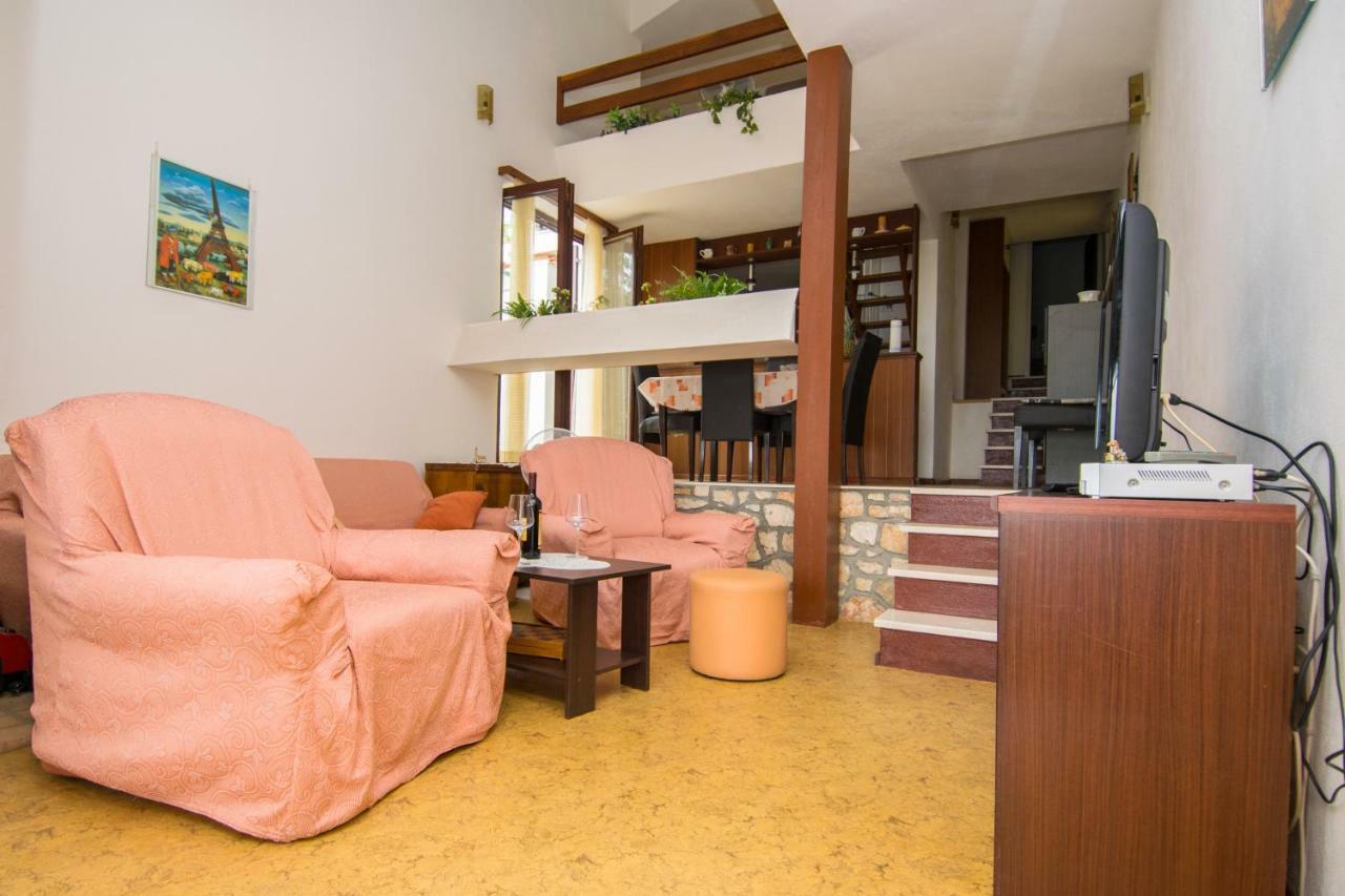 Vacation Home Mirjana Seget Vranjica Kültér fotó