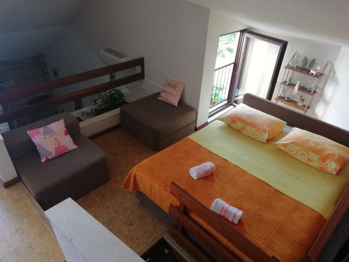 Vacation Home Mirjana Seget Vranjica Kültér fotó